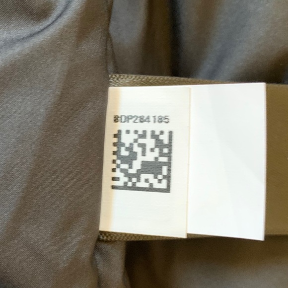 The North Face Resolve Insulated Waterproof Jacket - Picture 7 of 8